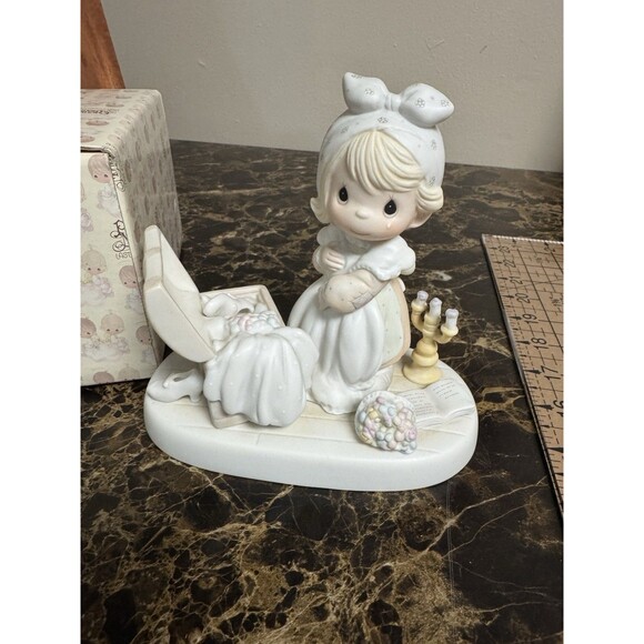 precious moments figurine Precious Memories - Picture 4 of 10